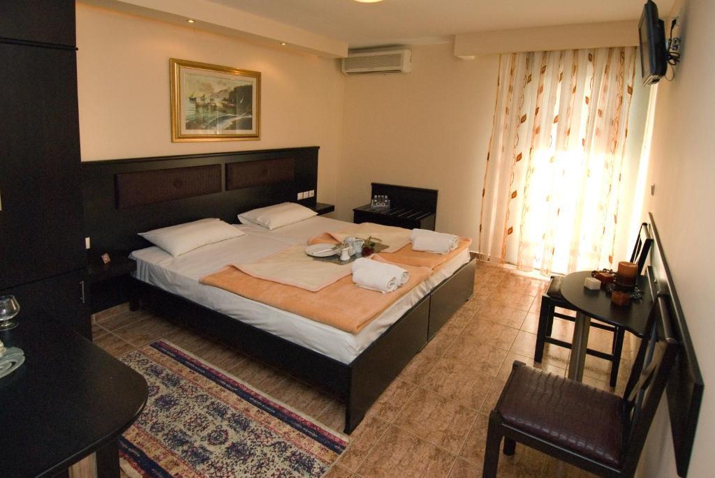 Hotel Dias Olympiakí Aktí Екстериор снимка