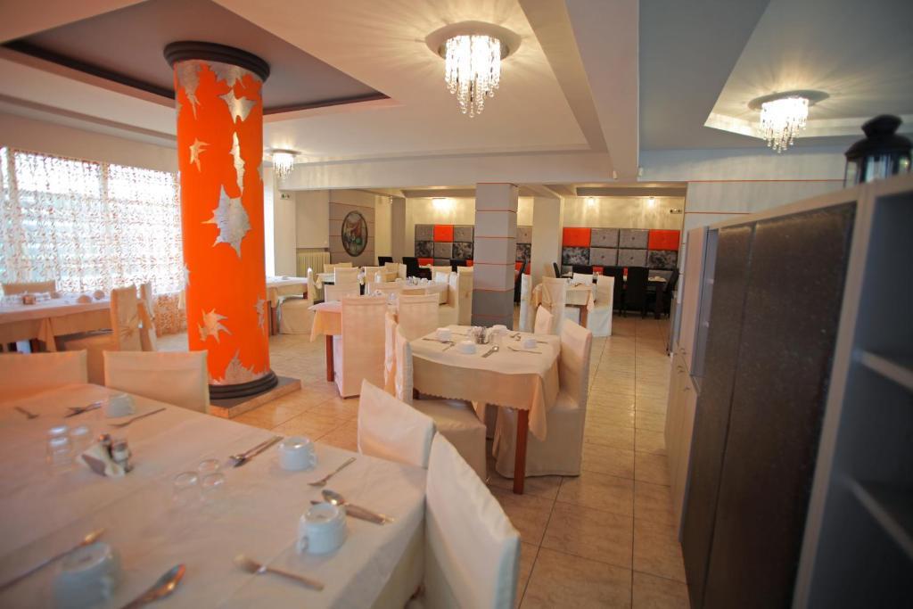 Hotel Dias Olympiakí Aktí Екстериор снимка